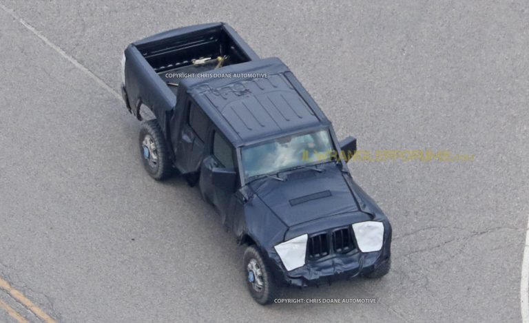 First Glimpse: New Jeep Wrangler Pickup Spied! - OnAllCylinders