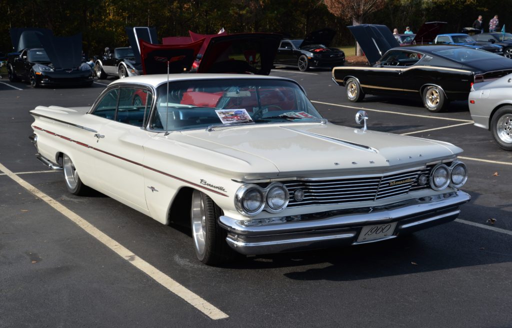 Photo Gallery: 2017 Toys for Tots Santa Cruise-In at Summit Racing in ...