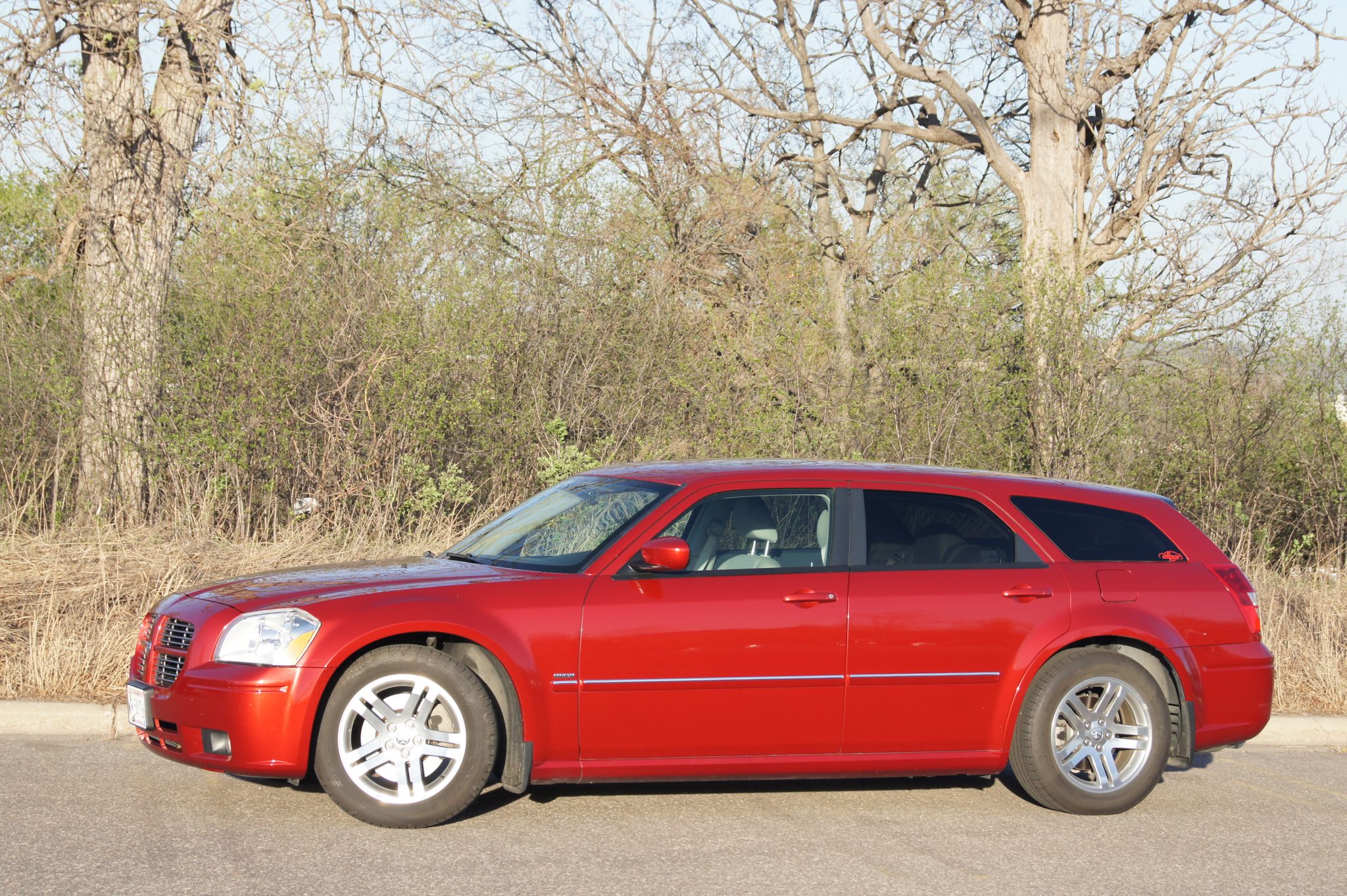 Dodge Magnum RT Red