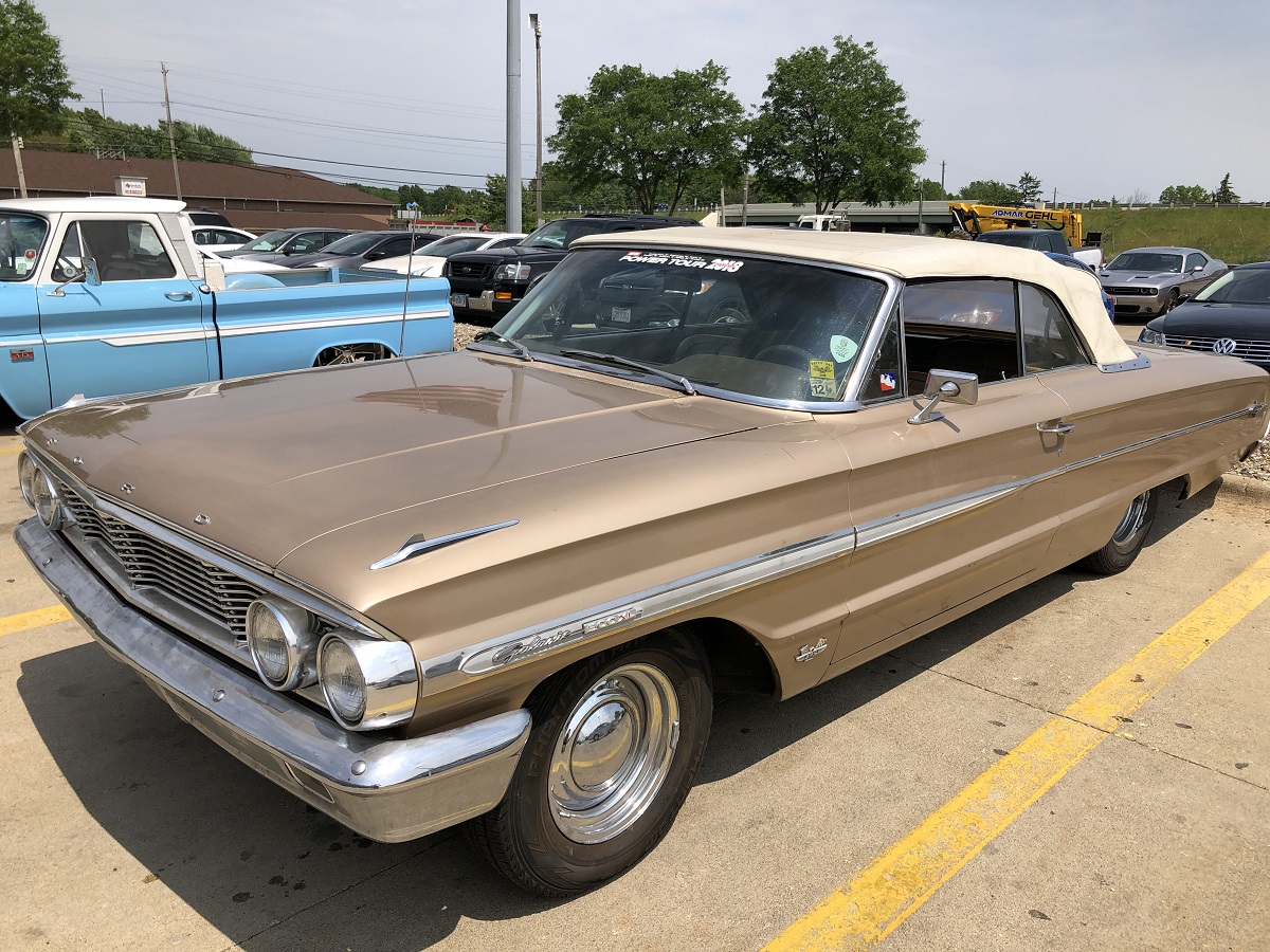 Lot Shots Find of the Week: 1964 Ford Galaxie 500 XL