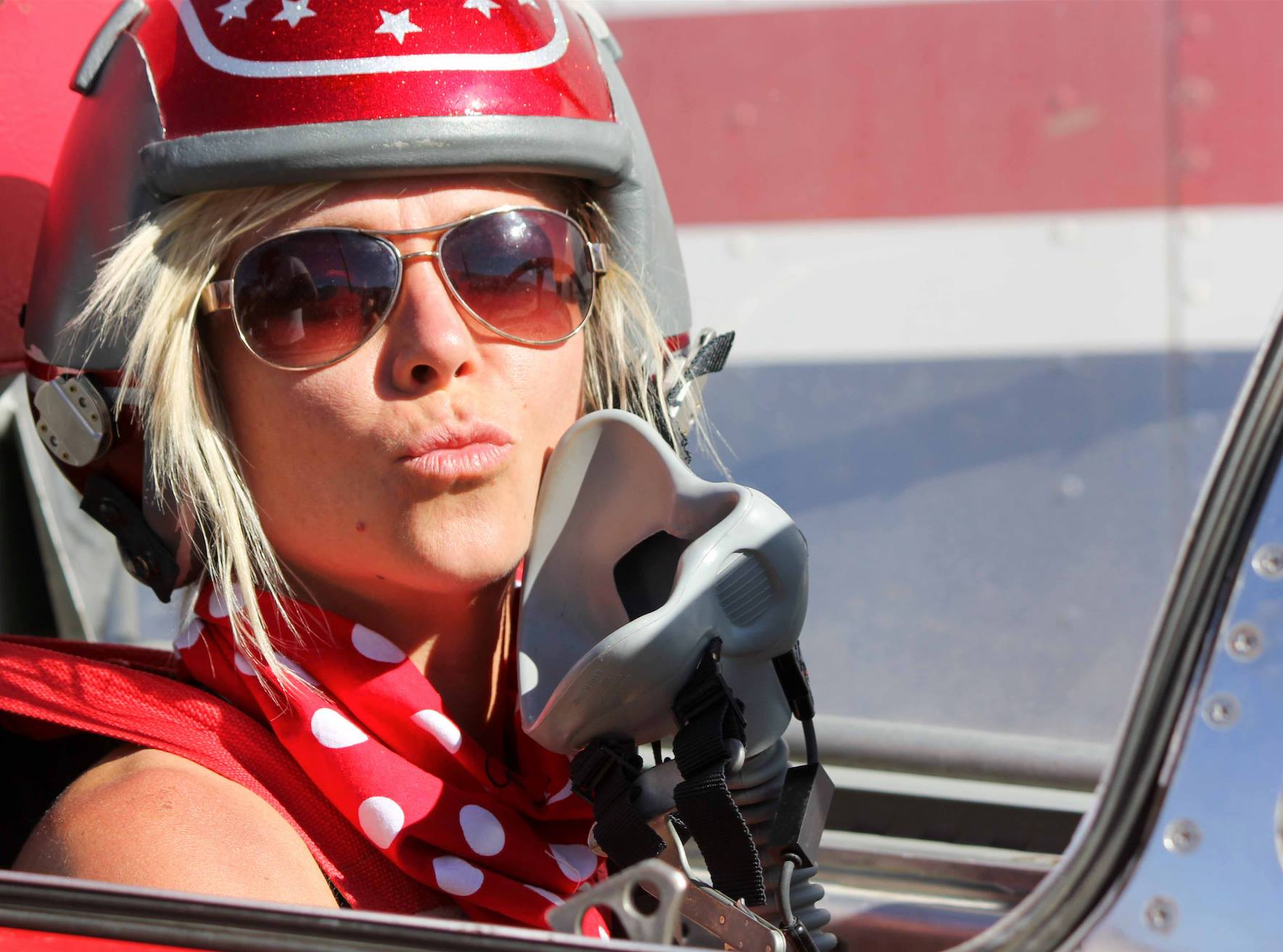 Popular Racer and TV Host Jessi Combs, 39, Dies During Speed Record Attempt