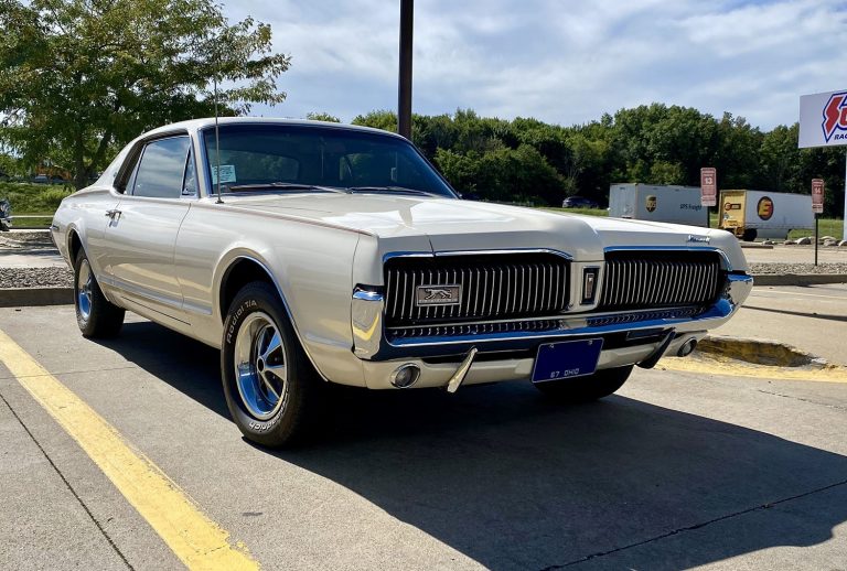 Lot Shots Find of the Week: 1967 Mercury Cougar