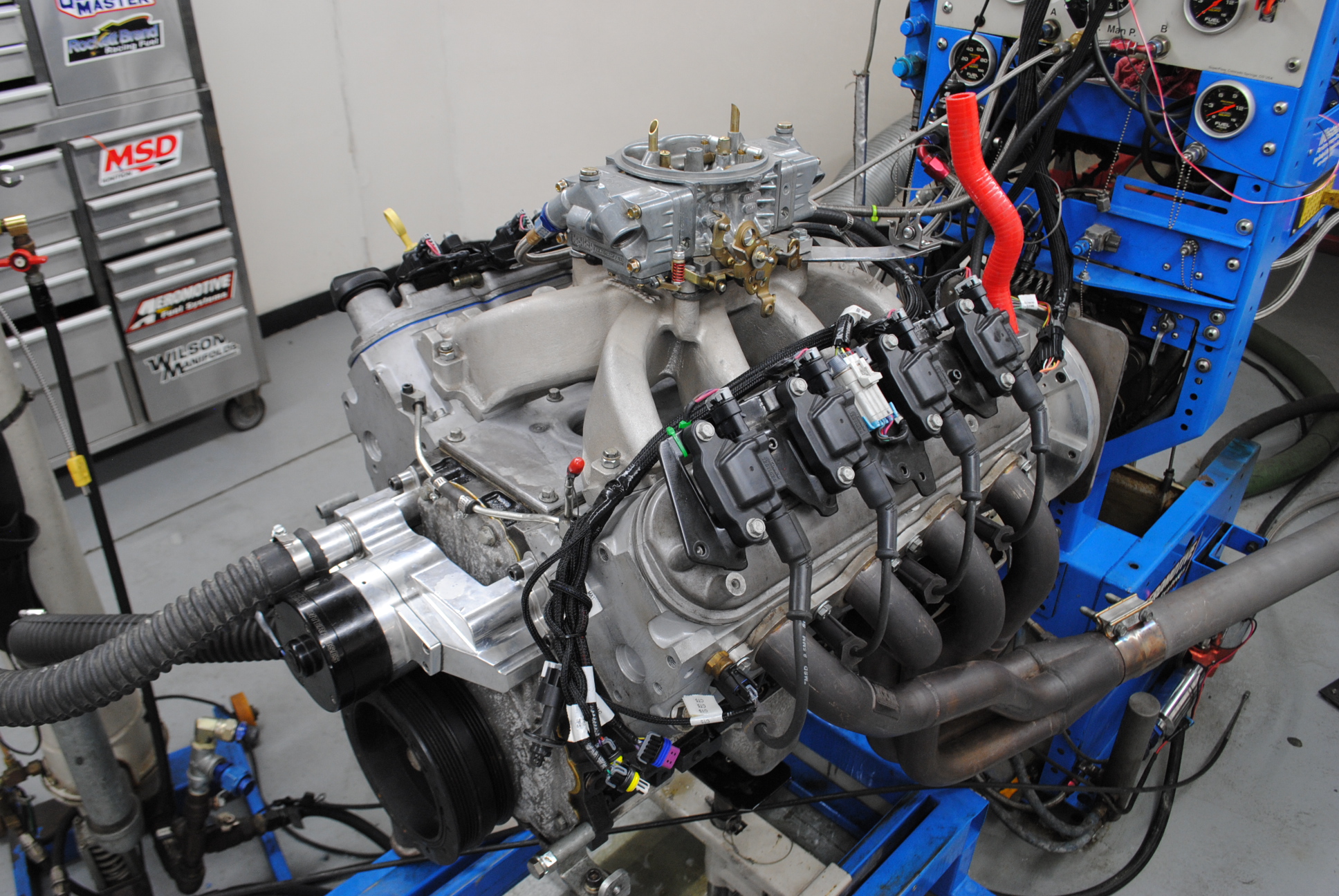 Single-Plane vs. Dual-Plane Intake Manifold Test on a Carbureted 4.8L LS