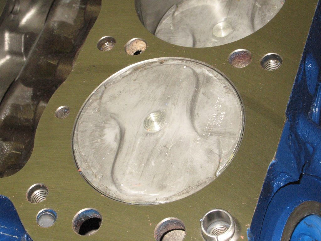 Ford 351C dome piston