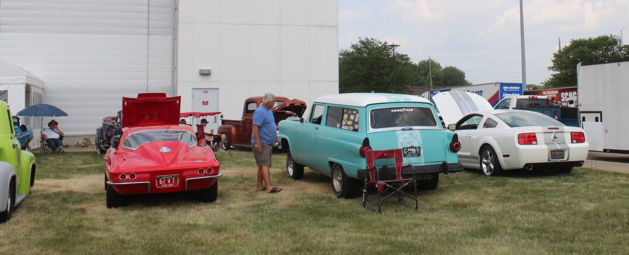 Photo Gallery Team Summit NHRA Meet & Greet CruiseIn at Summit Racing