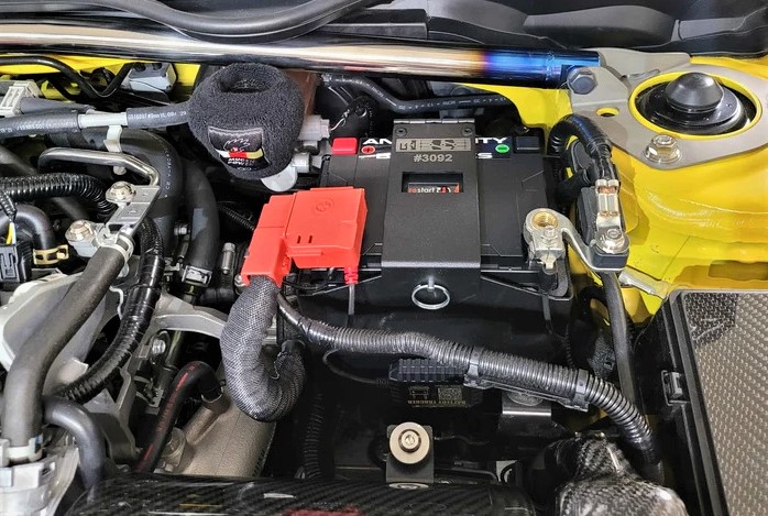 Honda Civic Type R with Mele Design battery Box installed