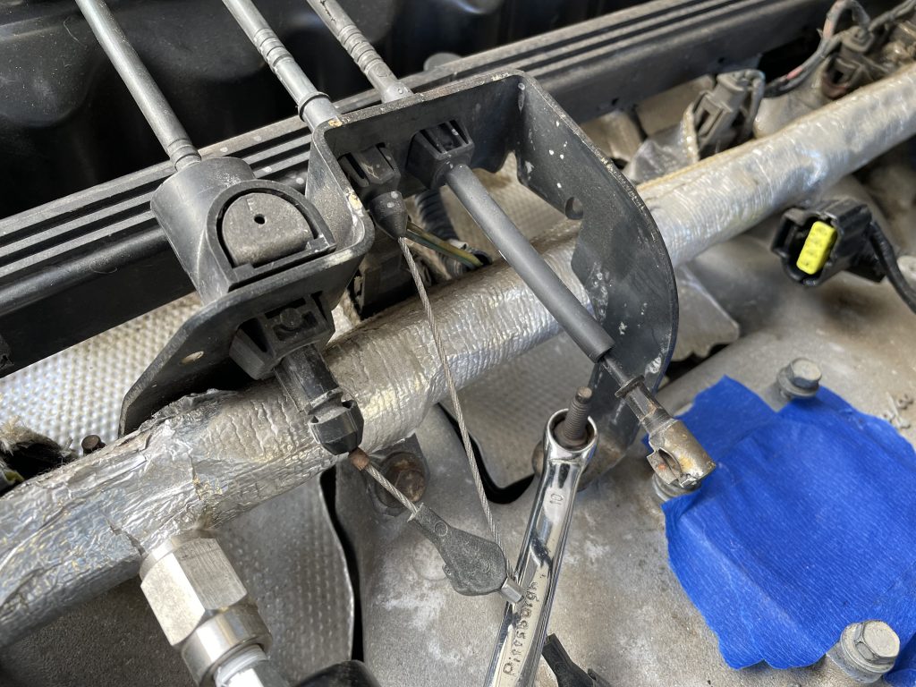 removing Jeep Cherokee xj 4.0L fuel rail bolt