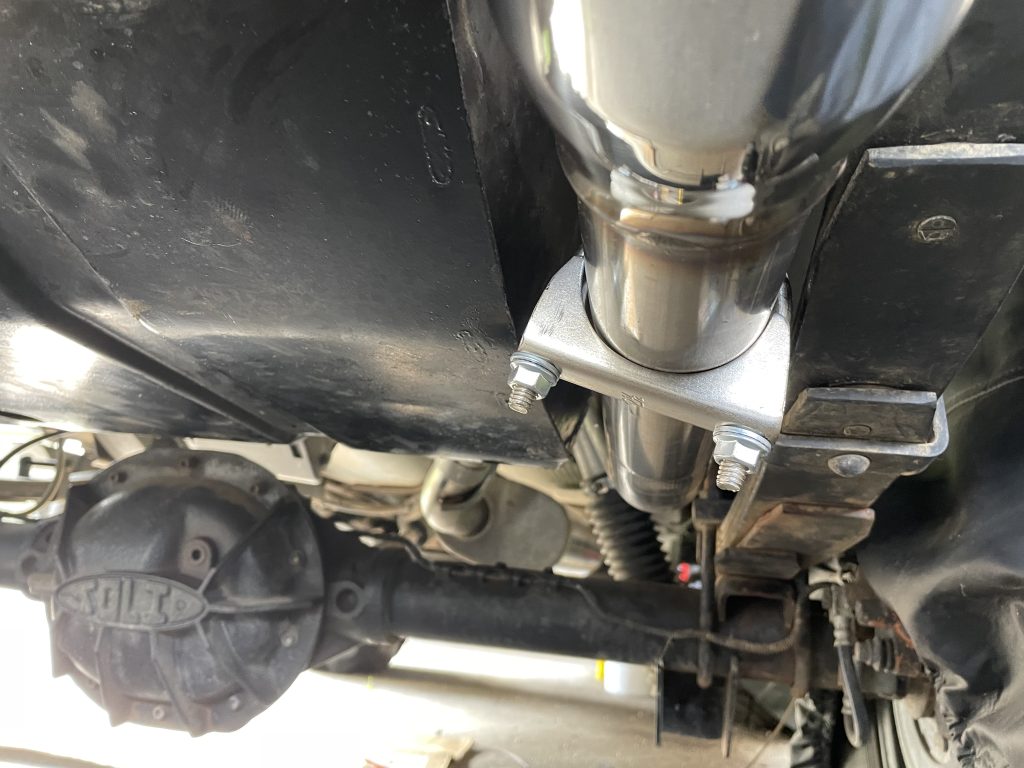 exhaust tubing clamp on a jeep