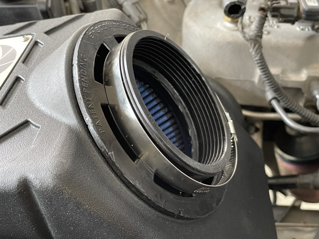 mouth of an air intake filter element