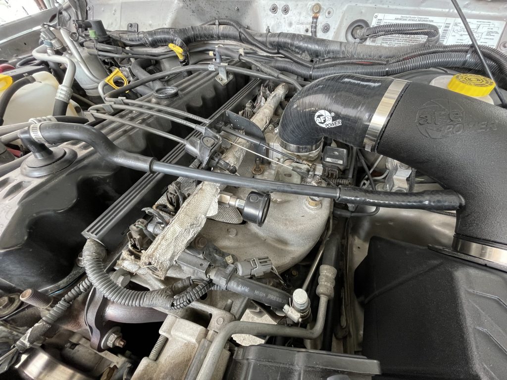 air intake plumbing on a 4.0L Cherokee XJ engine