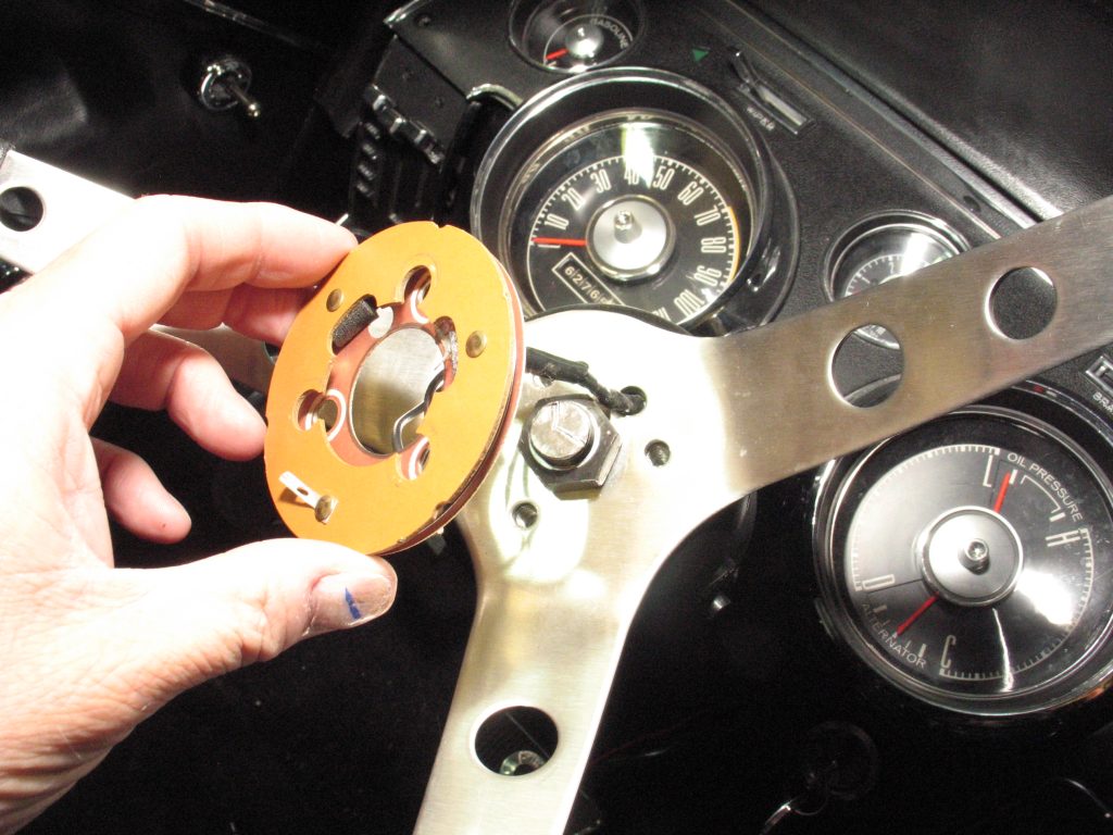 removing steering wheel from steering column