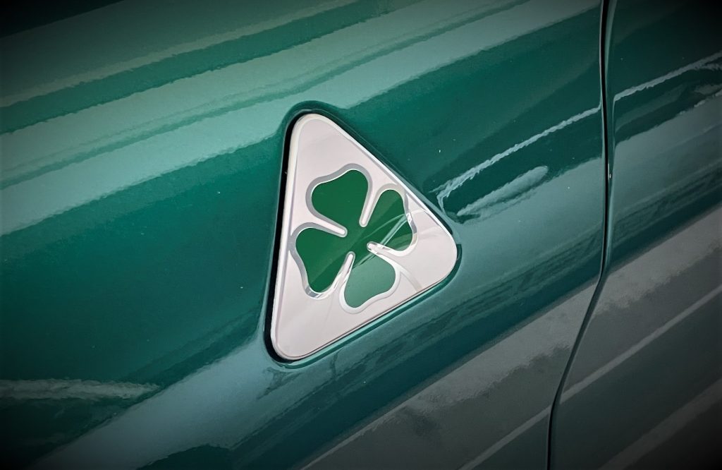 Alfa Romeo Quadrifoglio Verde clover fender badge