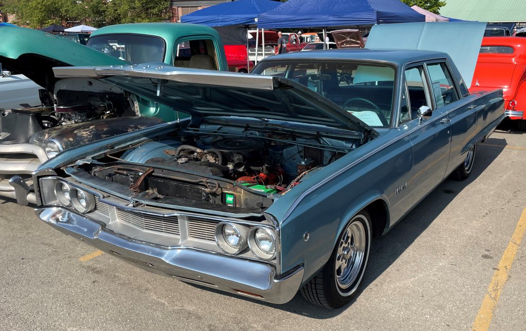 1968 Dodge Polara Sedan