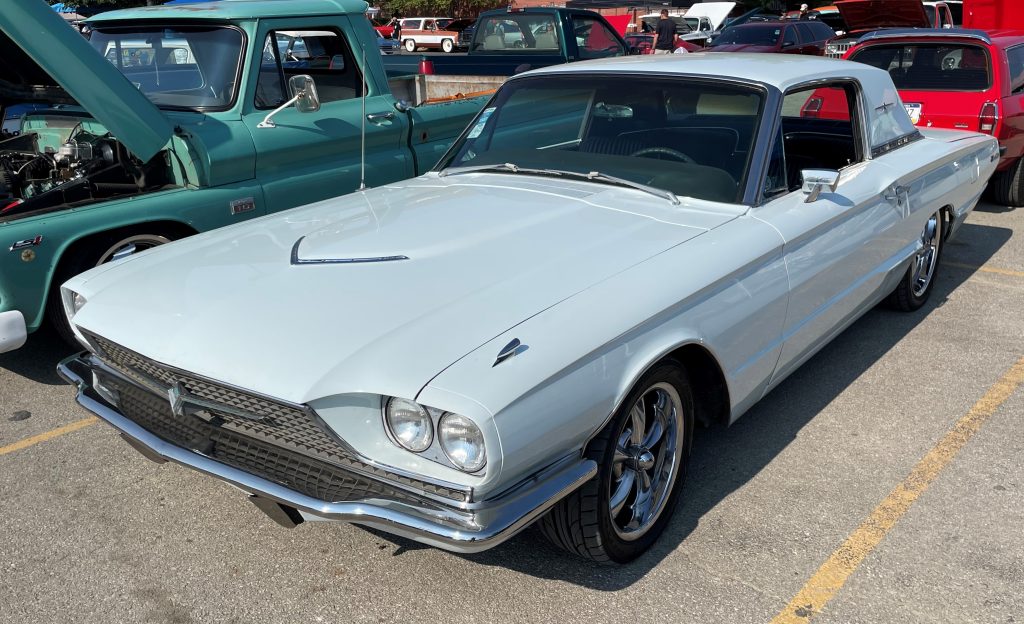 1966 Ford Thunderbird, white