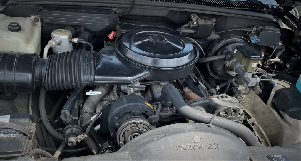 454 Chevy Engine in a 1991 454 SS OBS Truck