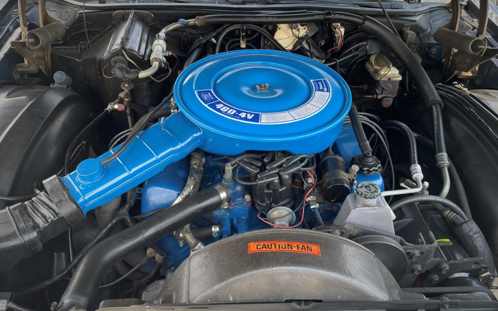 ford 460 4-v engine in a 1972 lincoln