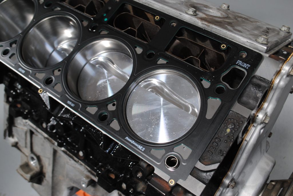 ls engine cylinder head deck with pistons exposed