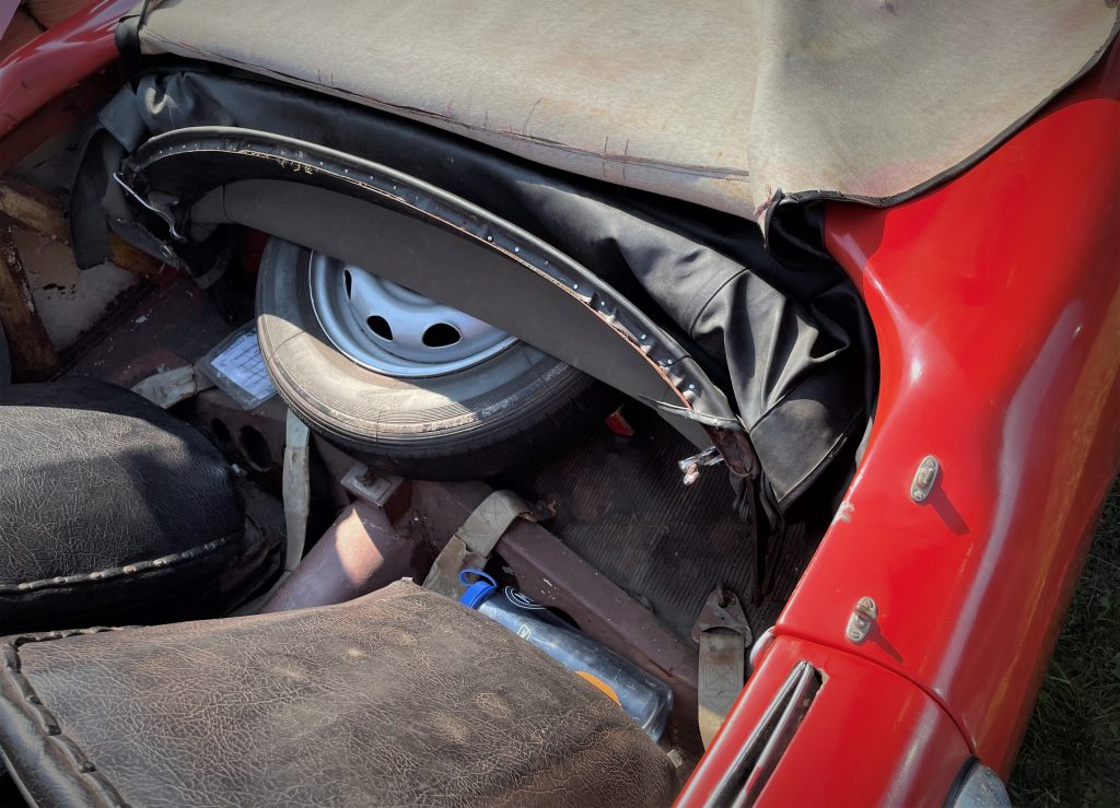 1957 Alfa Romeo Giulietta Spider, rear boot