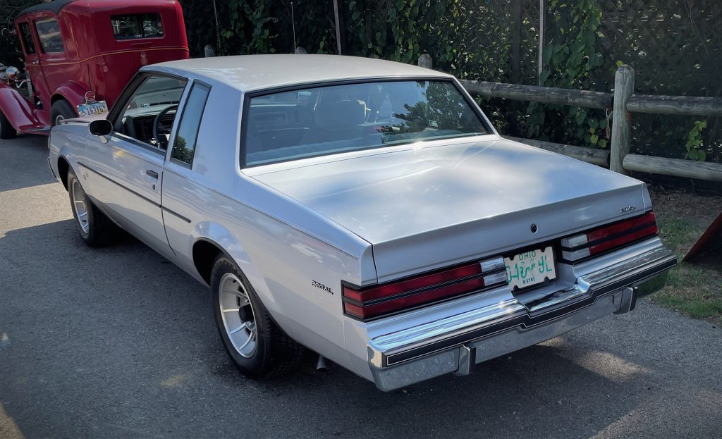 1987 Buick Regal T, rear bumper view