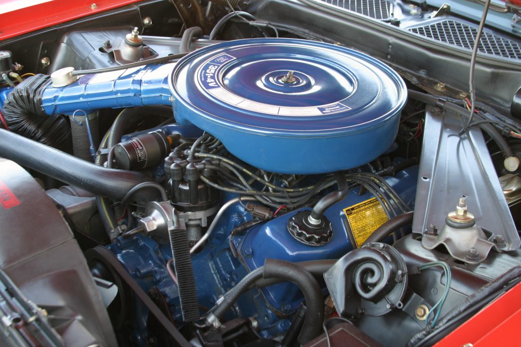 Ford 351C engine in a car