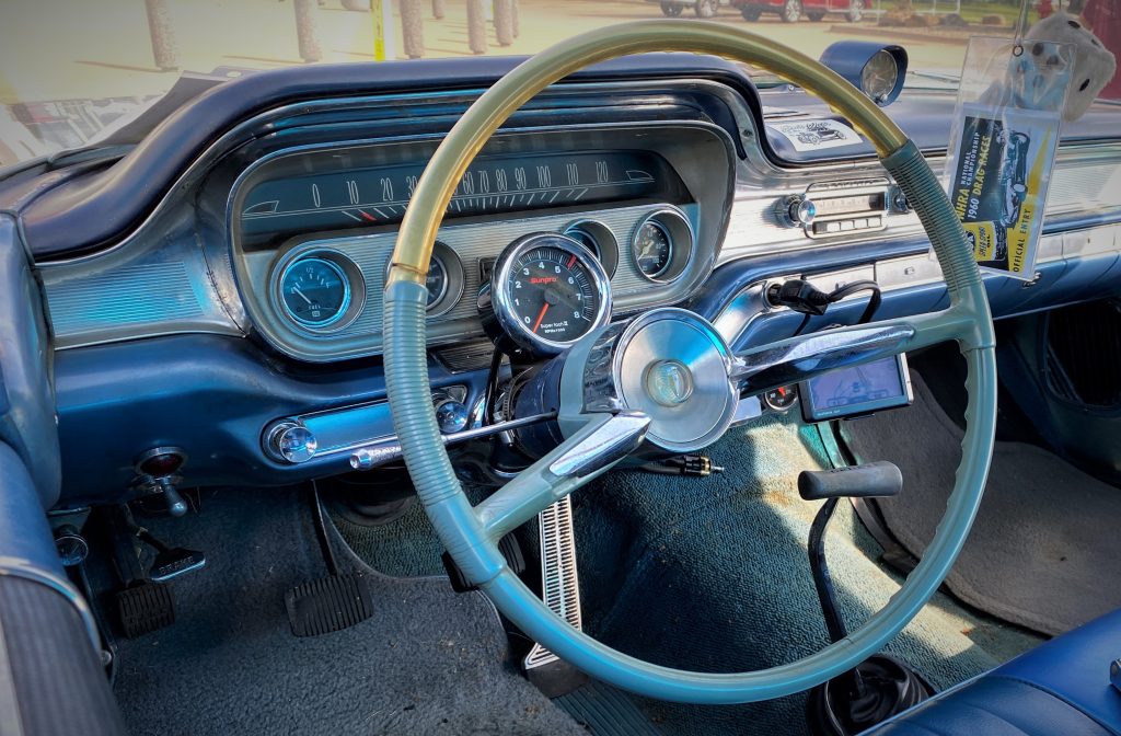 cockpit of a 1960 pontiac Bonneville