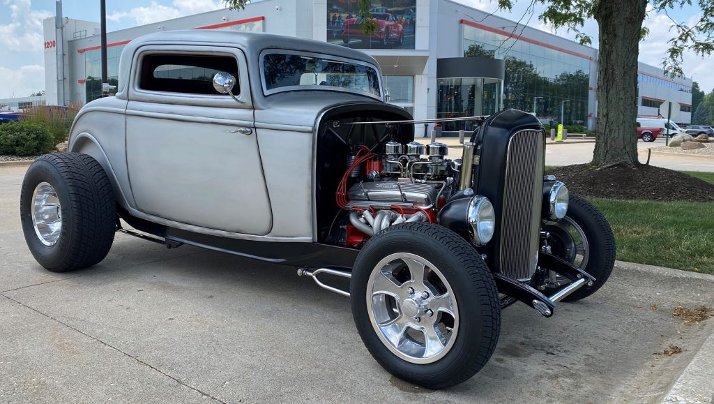 1932 ford highboy 3-window hotrod coupe, front quarter