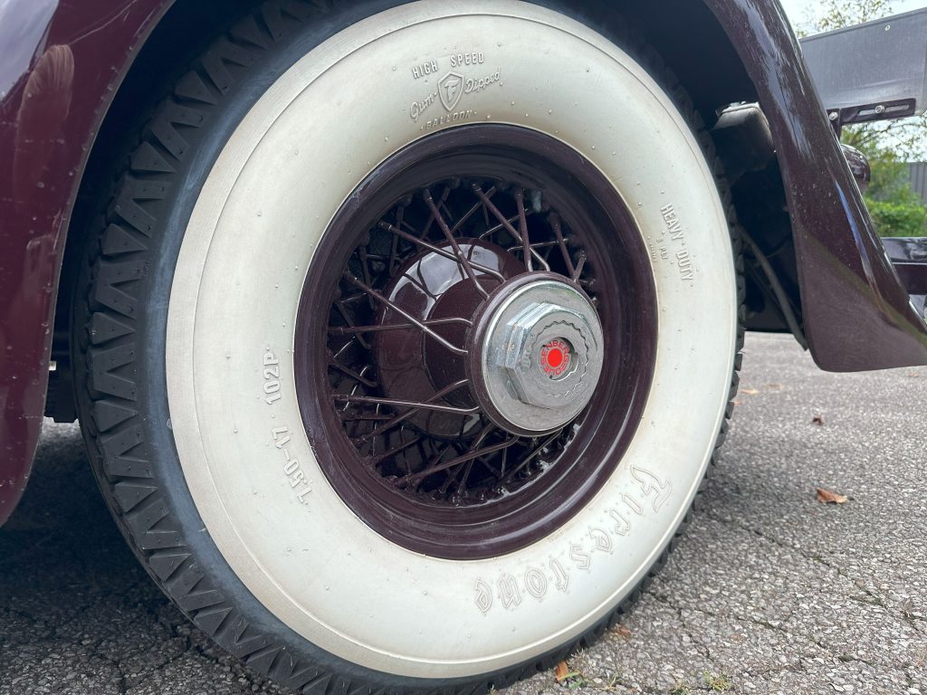 Duesenberg wheel with firestone whitewall tire