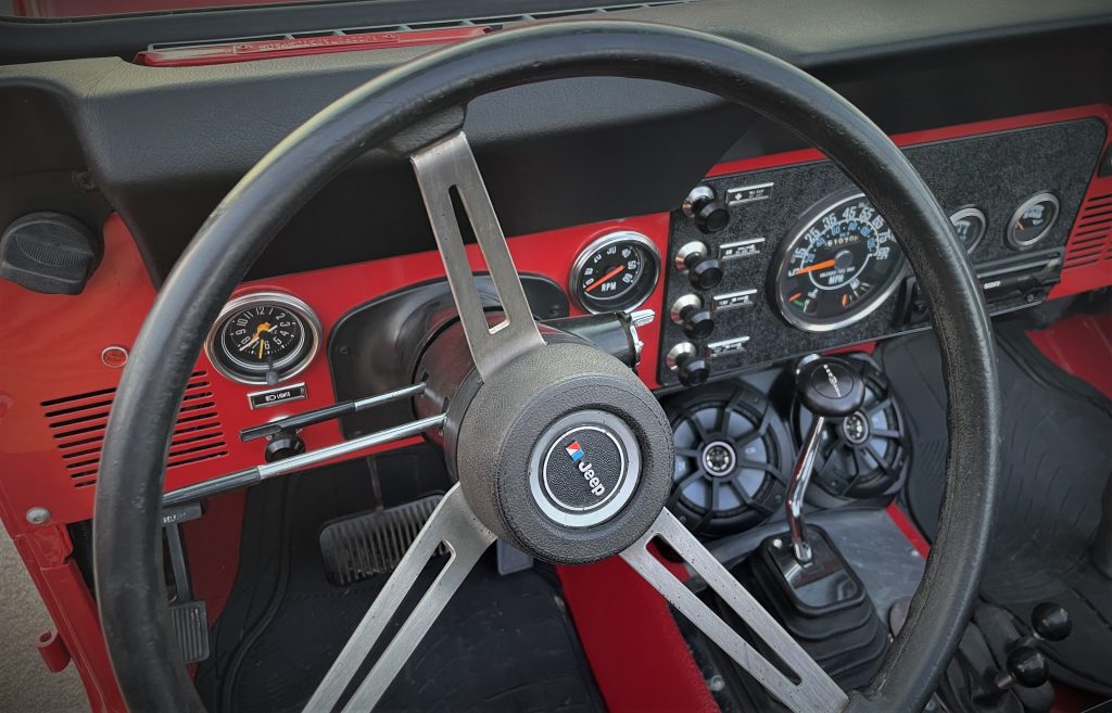 Driver side view of a CJ-7 Jeep Renegade Dash