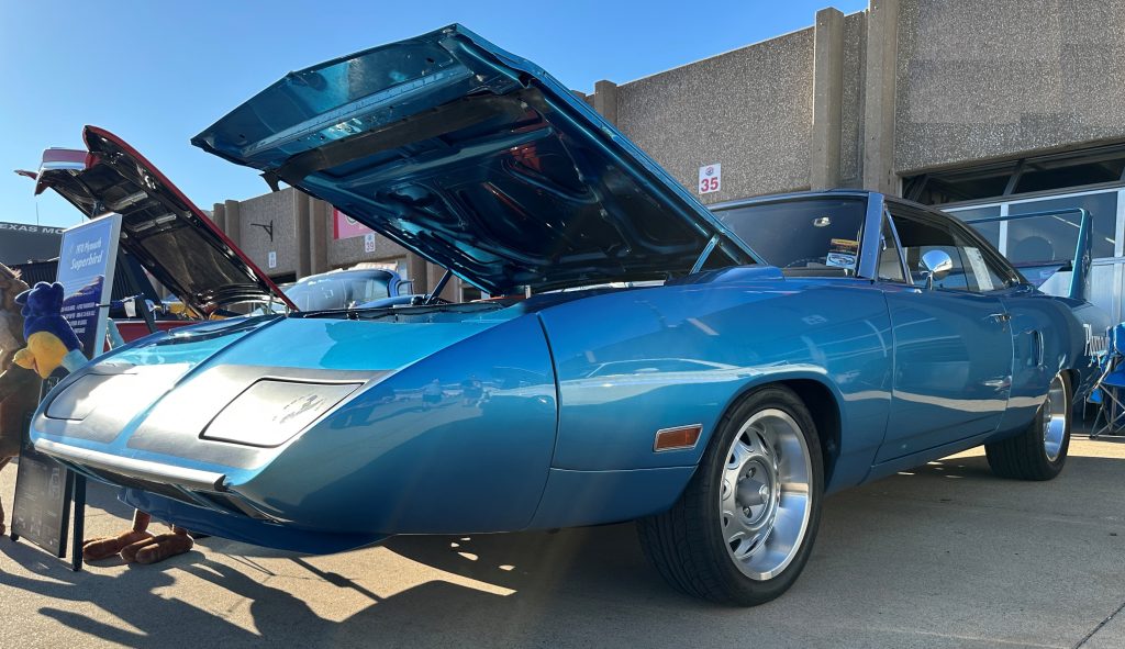 1970 Plymouth Superbird, Blue