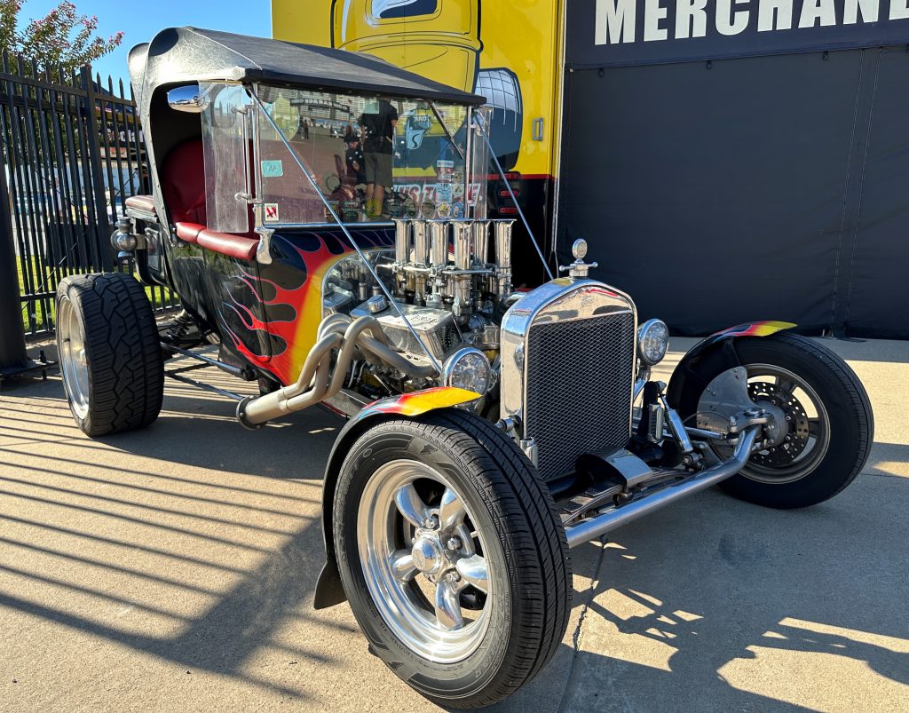 Ford T-Bucket Hot Rod