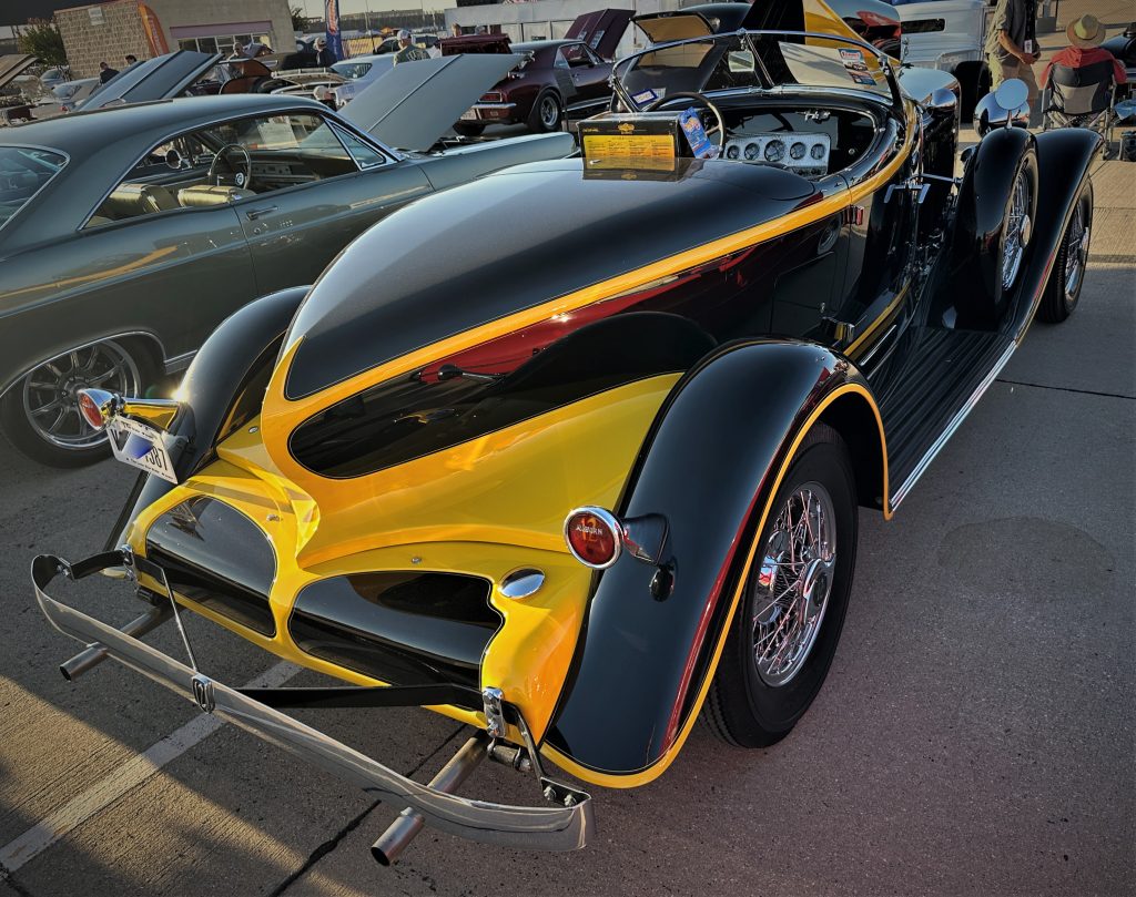 1932 auburn 12 speedster, rear