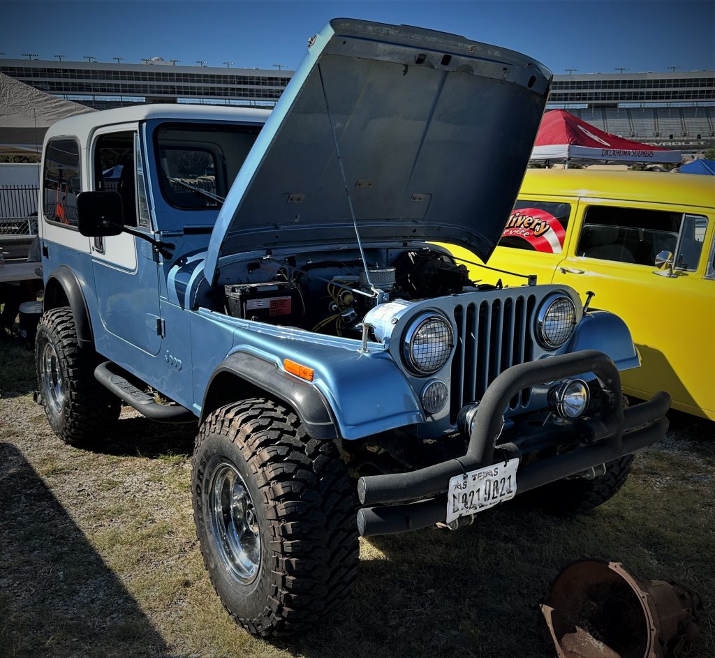 Custom Jeep CJ-7 Off roader with Hardtop