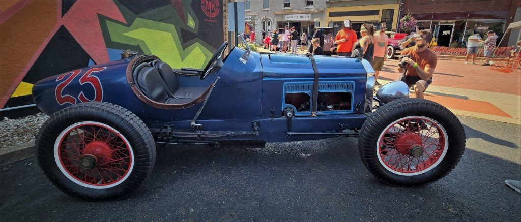 Vintage Speedster race car at a Cannonball Event