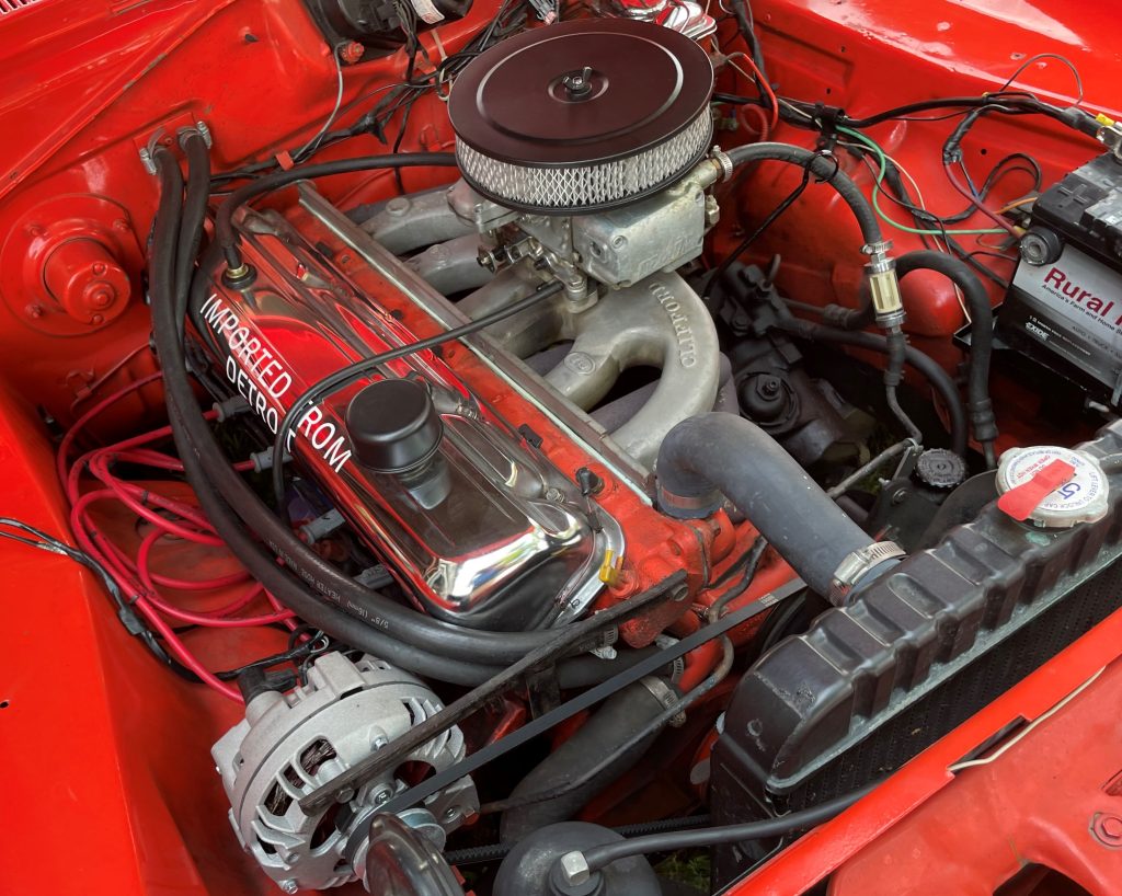 225 slant six engine in a 1972 plymouth duster, other side