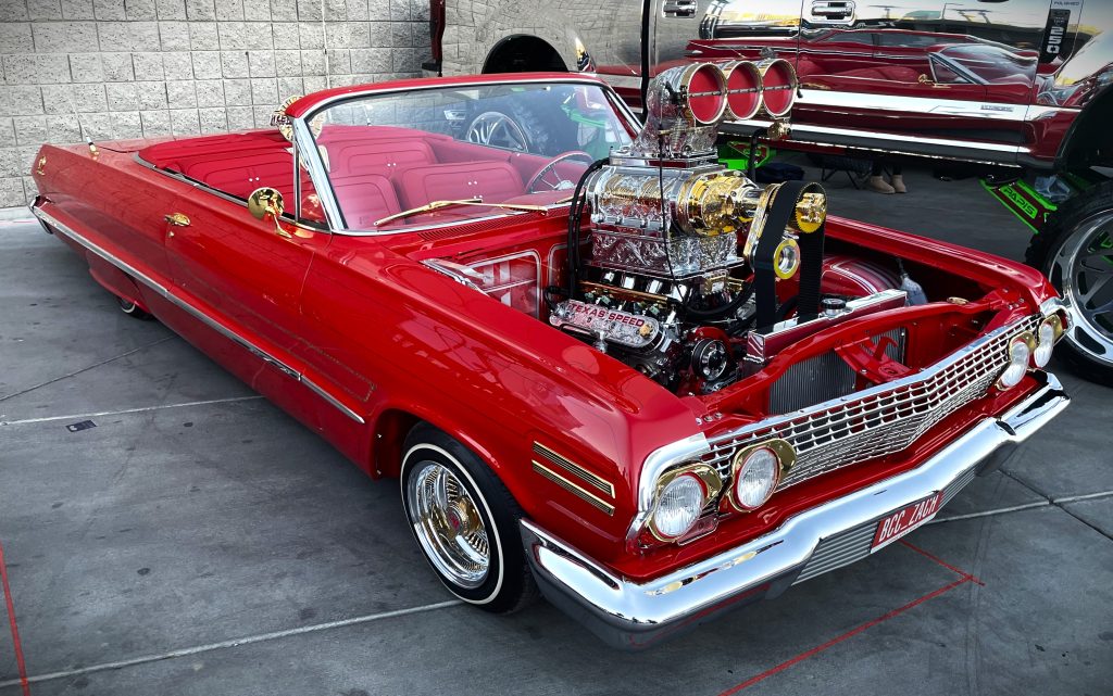 Custom lowrider Impala Pro mod with engraved engine