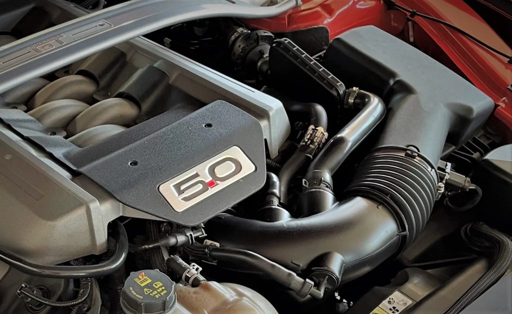 close up of an airbox on a coyote 5.0 ford mustang