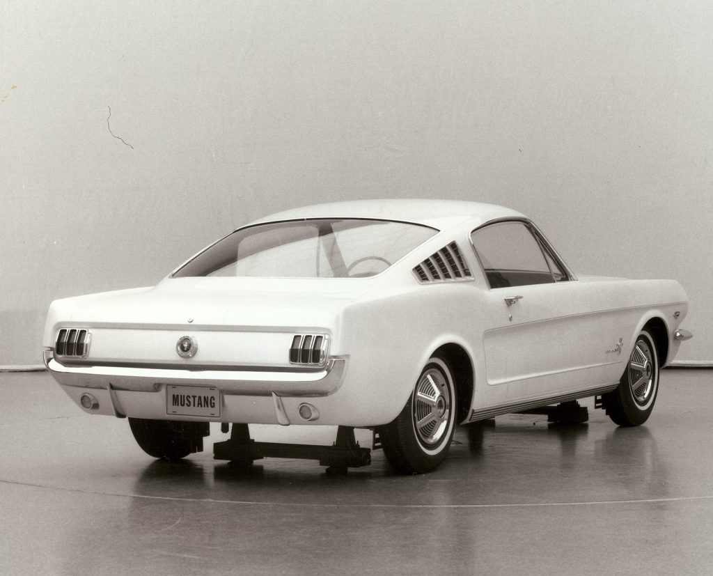 Mustang fastback styling mockup