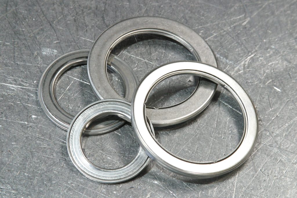 Torrington thrust bearings for Ford 4R70W